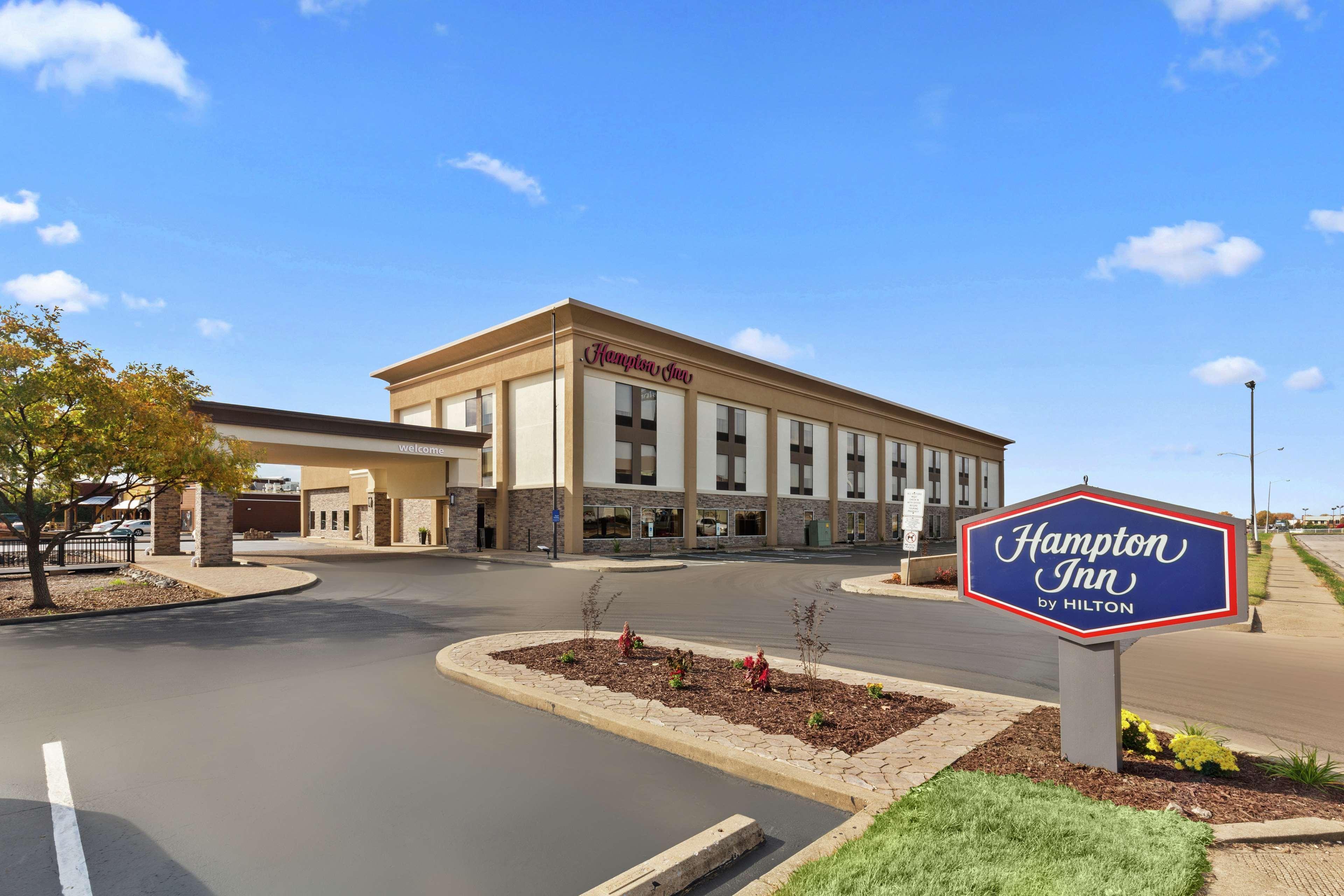 Hampton Inn St. Louis/קולינסוויל מראה חיצוני תמונה